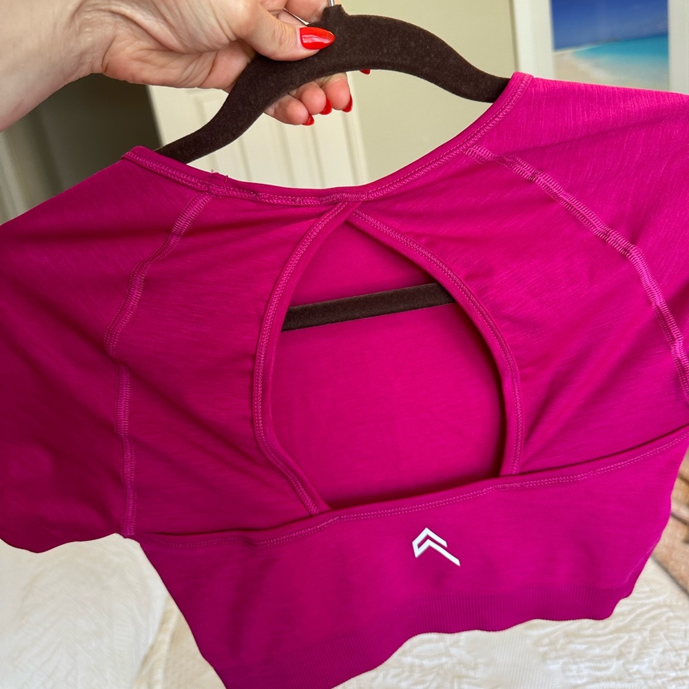 Effortless Seamless Crop Top In Fuchsia - image 4